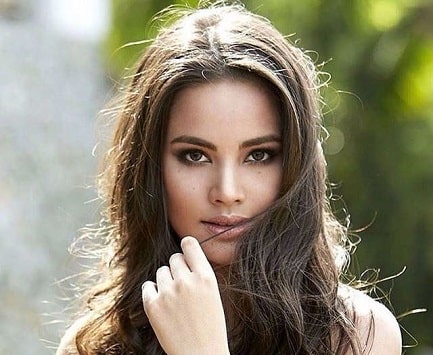 Urassaya Sperbund