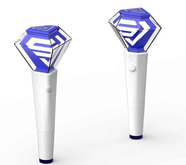 SUPER JUNIOR