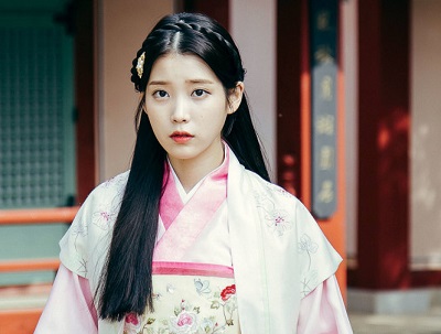 IU