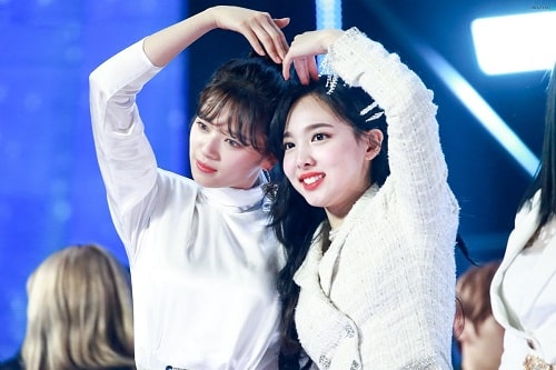 Naeyeon & Jeongyeon