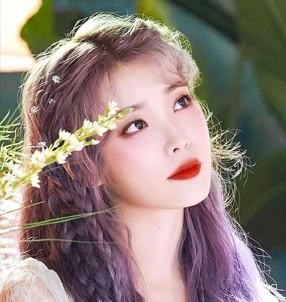 IU