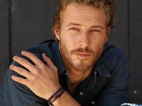 Luke Bracey
