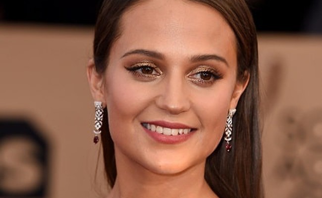 Alicia Vikander