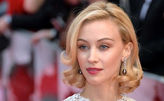 Sarah Gadon
