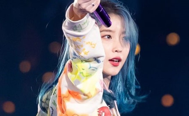 IU