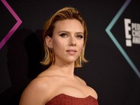 Scarlet Johanson