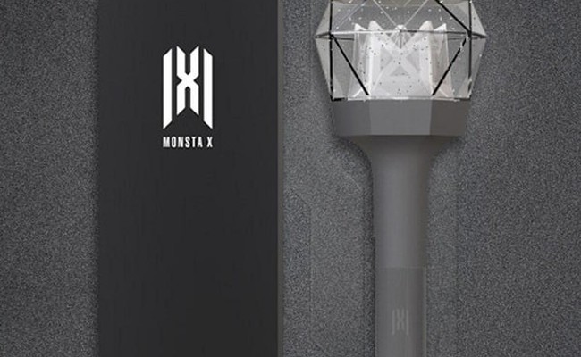 MONSTA X