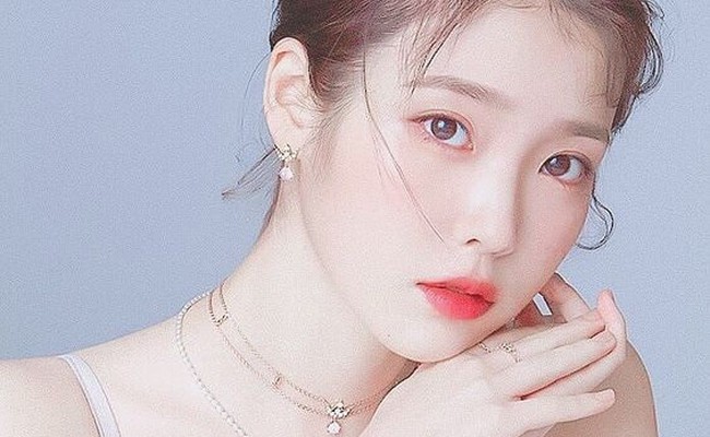 IU