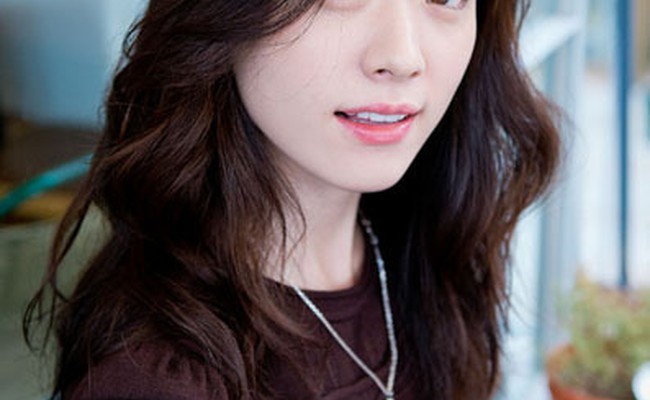 Han Hyo Joo