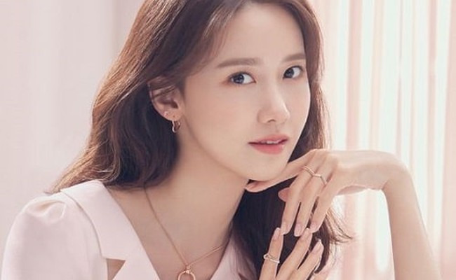 YoonA