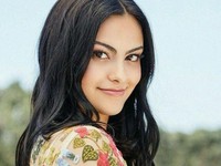 Camila Mendes