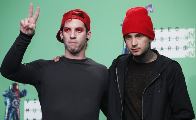 Twenty one pilots