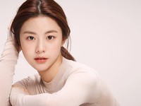 Go Yoon Jung