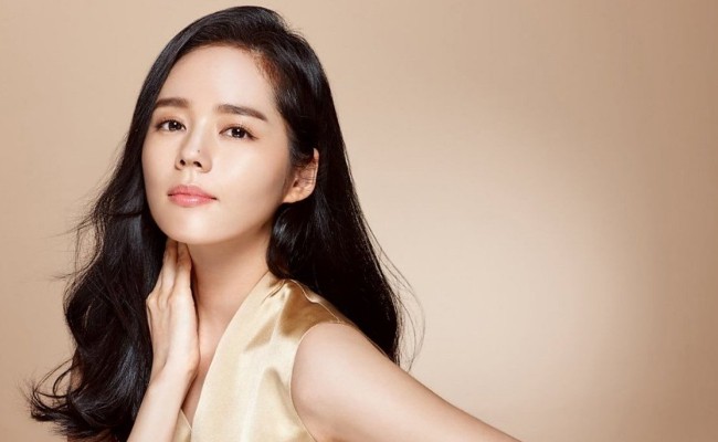 Han Ga In