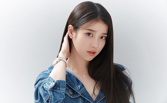 IU