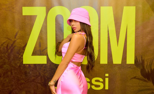 ZOOM