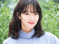 Shin Min Ah