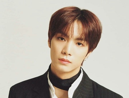 JR
