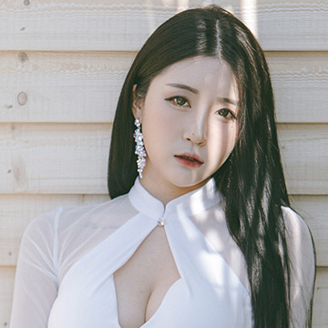 Bomi